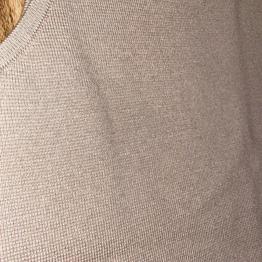 Kasper women’s sweater tank medium top knit tan beige neutral solid sleeveless - Picture 3 of 7